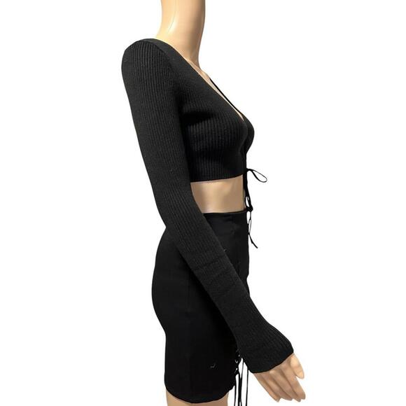 Chic Black Ribbed Crop Top with Tie Detail - Picture 3 of 5